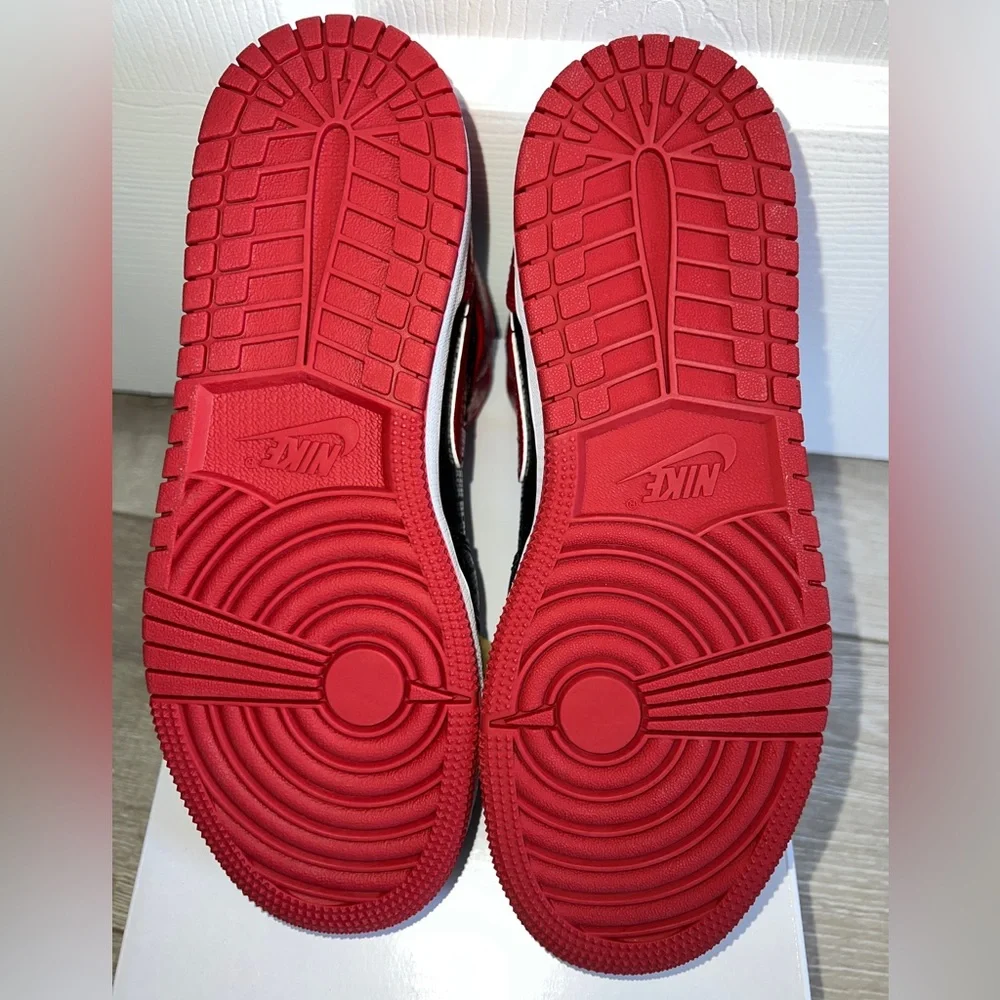 Air Jordan 1 Mid Ss Gs 'Black + Red = Bred' - Picture 7 of 8